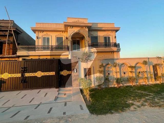 Become Owner Of Your Prime Location House Today Which Is Centrally Located In DHA Phase 1 Sector H In Multan