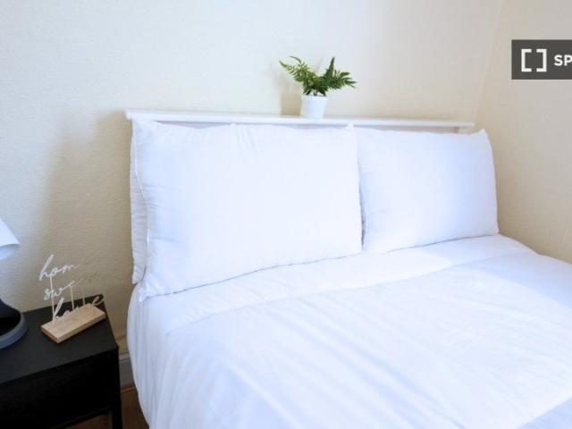 Bed for male in a twin room in Drumcondra, Dublin