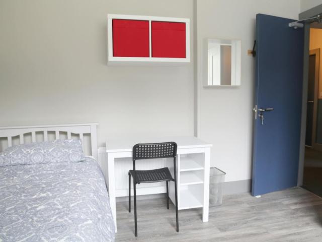 Bed in a comfy twin bedroom, in Glasnevin