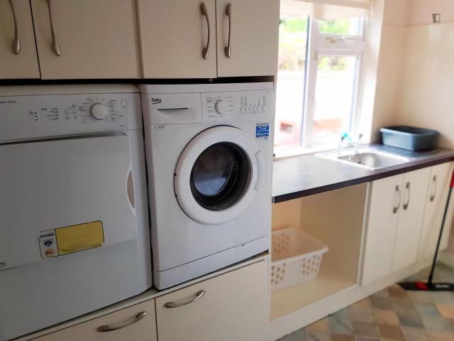 Bed in a cosy twin bedroom, in Drumcondra