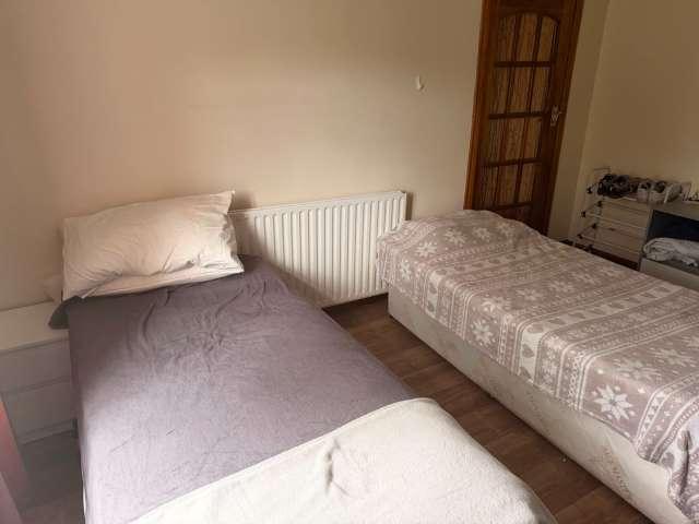 Bed in a shared room for rent in Artane Coolock, Dublin