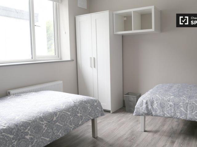 Bed in shared 4 bedroom flat for rent in Whitehall, Dublin