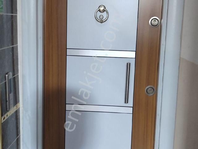 Bedelinin Çok Altında Satılık 3+1 8 Yıllık Daire
