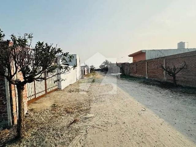 Bedian road lahore 20 kanal farm house plot carpet road gated society electricity available gas available