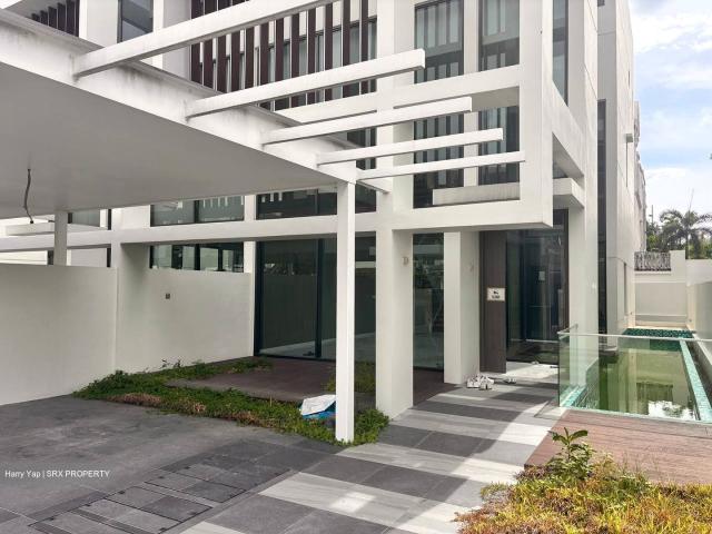 Bedok Avenue D16, Semi