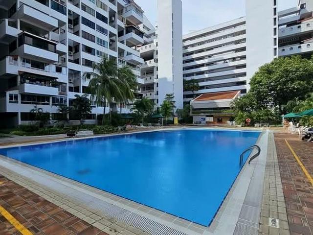 Bedok Court D16, Condominium