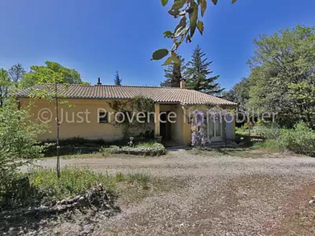 Bédoin 84410 Achat / Vente maison 5 pièces t5 au dernier étage terrasse