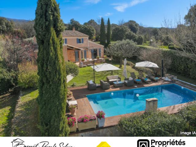 Bédoin maison provençale avec piscine chauffée au pied du Mont Ventoux