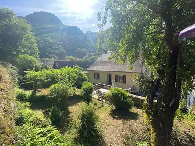 Bedous 64490 Achat / Vente maison 8 pièces t8 terrasse