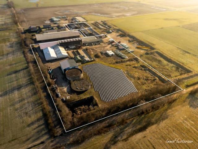 Bedrijfseigendom met veel potentieel op ca. 3ha te Peer