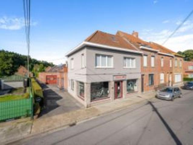 Bedrijfsvastgoed te koop in Harelbeke 8530