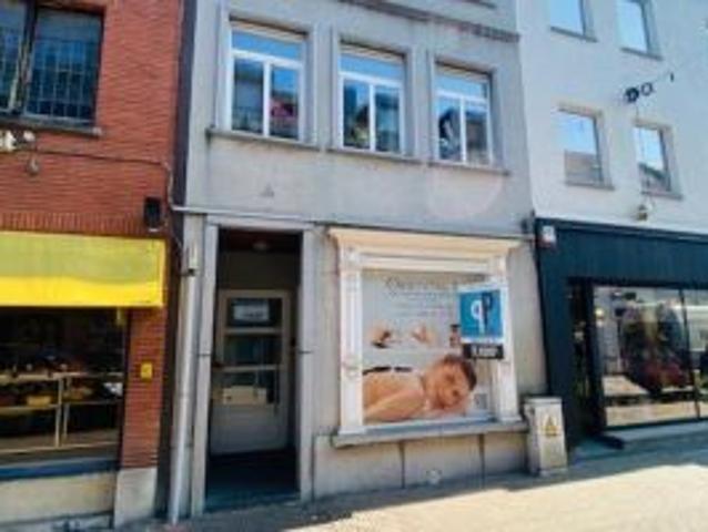 Bedrijfsvastgoed te koop in Zottegem 9620