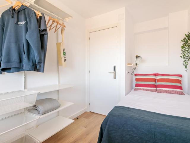 Bedroom for rent in Bono Guarner 21, Alicante