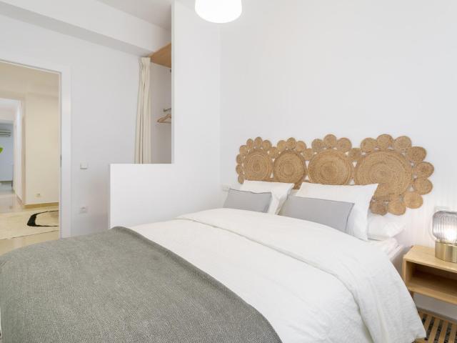 Bedroom for rent in Italia 15, Alicante