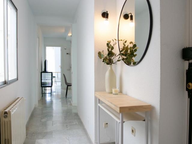 Bedroom for rent in Reyes Catolicos 20, Alicante