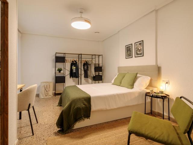 Bedroom for rent in Teniente Duran 17, Alicante