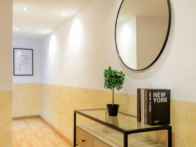 Bedroom for rent in Valdes 6, Alicante