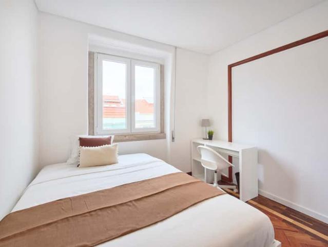 Bedroom in a 9 Bedroom Apartment in Rua Fialho de Almeida, Lisbon Room 1