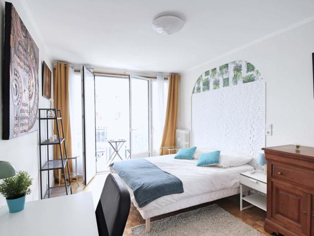 Bedroom with private balcony 17m²