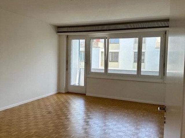 Befristete 3 ZWG im 2.OG, in 8048 Zürich bis 31.03.2027 zu vermieten