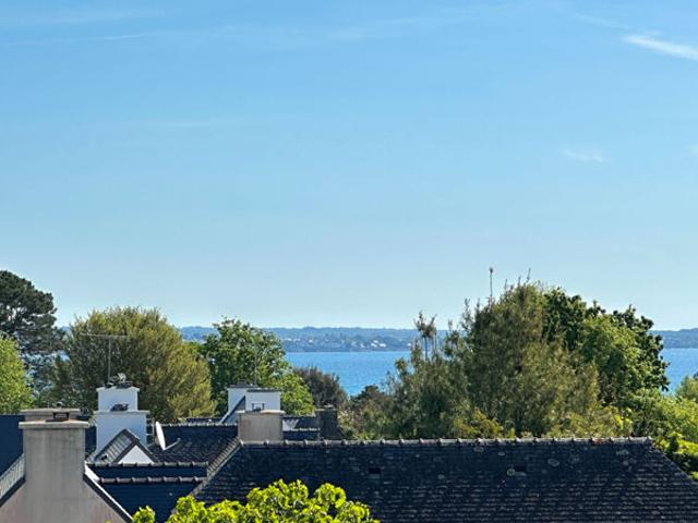 BEG MEIL Appartement T3 aperçu mer Bourg et plage à pieds