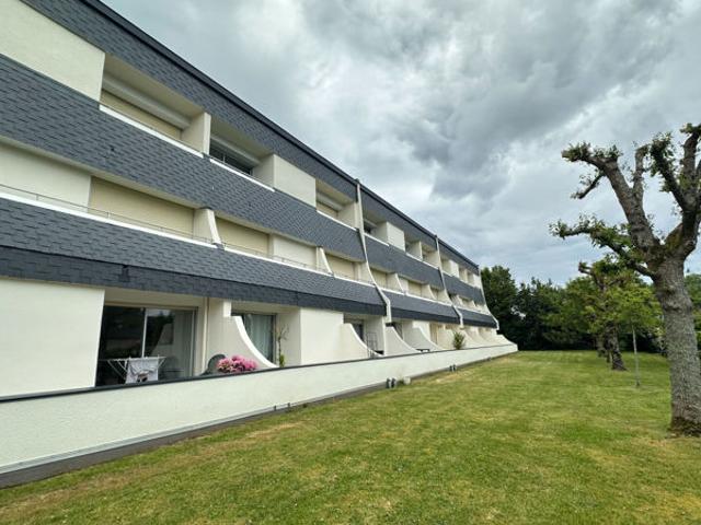 BEG MEIL STUDIO A VENDRE 300 mètres de la plage !