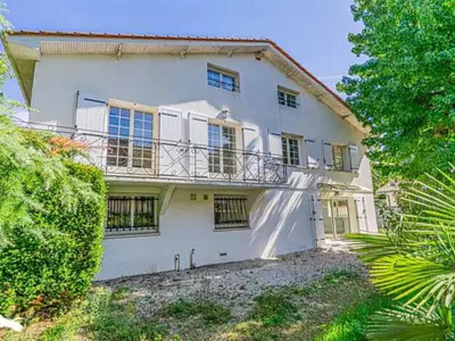 Bègles 33130 Achat / Vente maison 8 pièces t8 au dernier étage