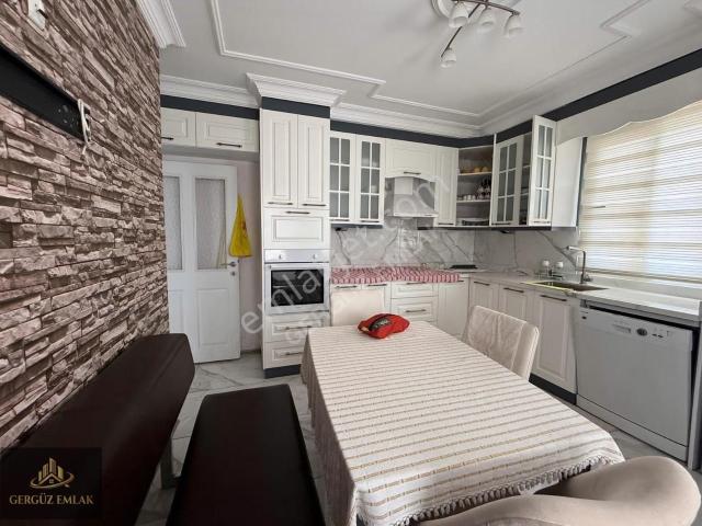 Begoviç Blv Üzeri Masrafsız Geniş Oturumlu 3+1 Satılık Daire