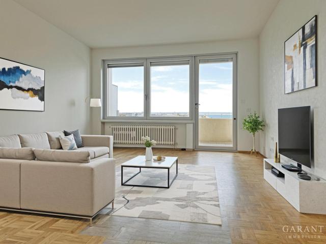 Behagliche 3 Zimmer Wohnung mit Süd Balkon und Einzelgarage in zentraler Lage in Dachau