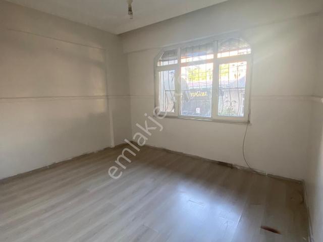 Bekara Uygun Gaziosmanpaşa Merkez Mahalesimde 1+1/55m2 / Düz Giriş Kiralık Daire