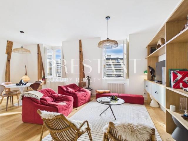 Bel appartementT3 rénové dans un bâtiment emblématique de Biarritz