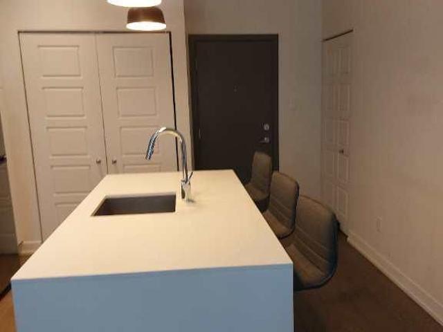 Bel appartement 3½, meublé à louer 1600$/mois