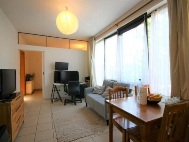 Bel appartement 1 chambre à louer 38m² dans le quartier de