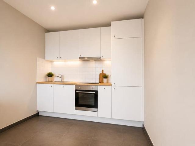 BEL APPARTEMENT 2 chambres avec balcon
