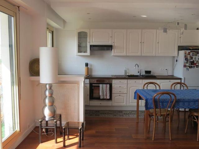 Bel appartement 2 pièces 44 m2 balcon 6m2 Paris 15