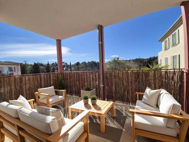 Bel Appartement 2 Pieces Au Coeur Du Village 43m² Le Rouret