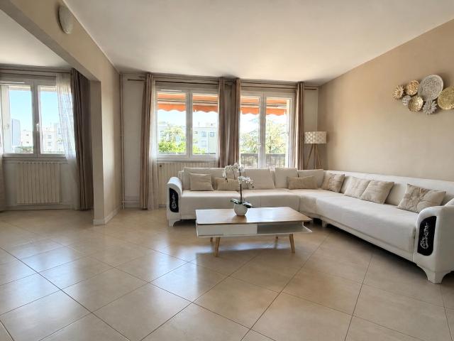 Bel appartement Corbeil Essonnes 4 pièce s 75 m2