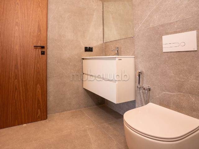 Bel appartement à vendre à Wifak. 3 belles chambres