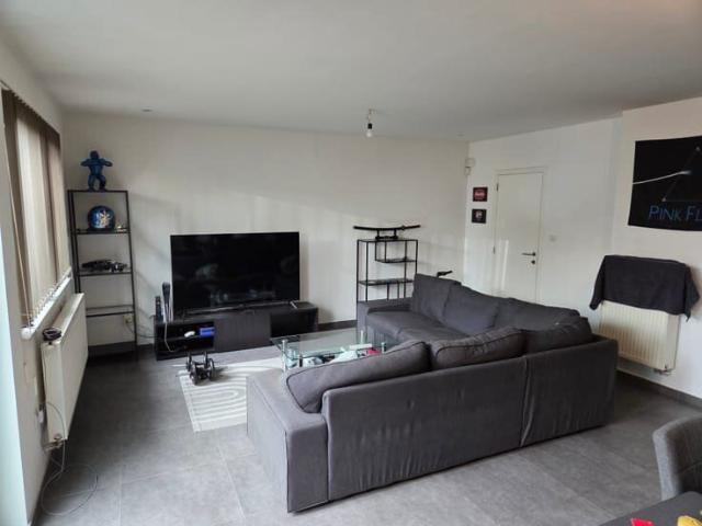 Bel appartement à Herstal, 2 chambres