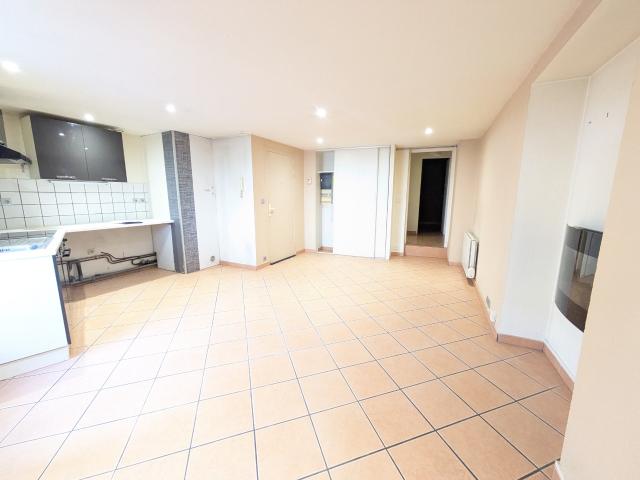 Bel appartement à proximité des commerces du centre ville