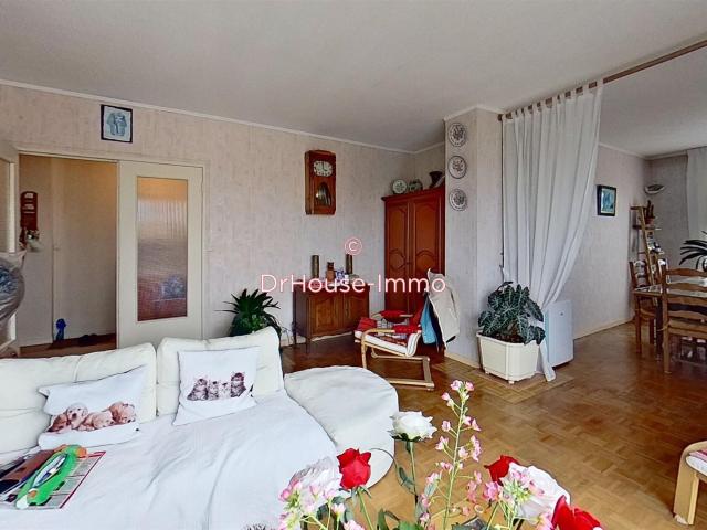 Bel appartement au 7ème étage avec vue imprenable dans immeu. 73m² Saint Gratien