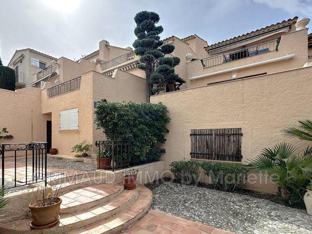 Bel appartement au calme, dans une résidence avec piscine. 50m² Grimaud