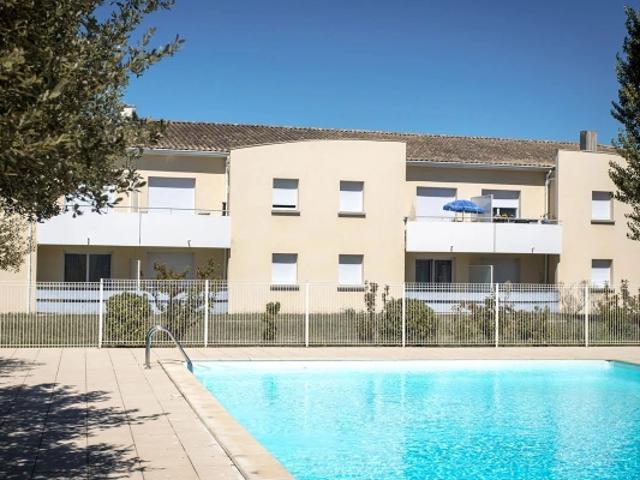 Bel appartement avec terrasse et piscine sans vis à vis en périphérie de Bordeaux