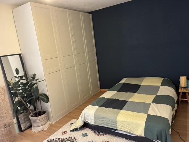 Bel appartement avec une vue sur la plan d'eau
