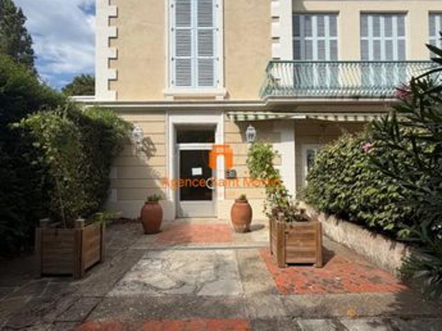 Bel Appartement avec Parking dans Résidence Sécurisé