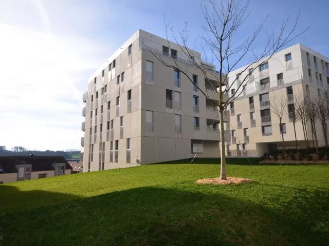 Bel appartement de 3.5 pièces avec balcon et vue