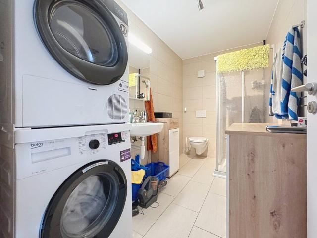 Bel appartement de 2,5 pces au 1er étage avec balcon