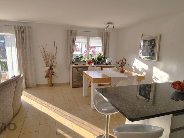 Bel appartement de 4.5 pièces avec garage box et place de parc | dreamo. Ch