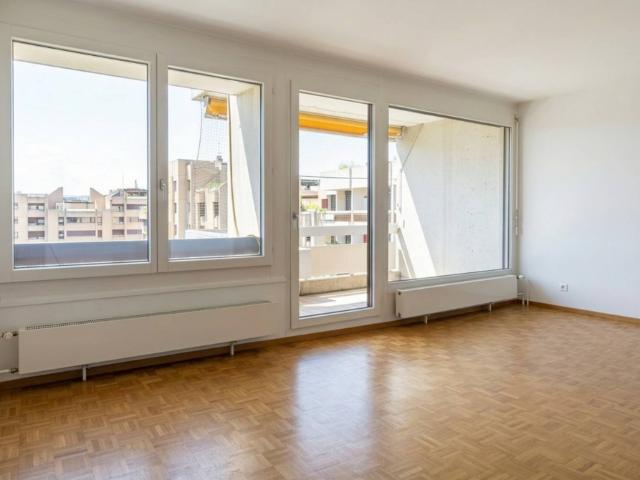 Bel appartement de 4 pièces, traversant