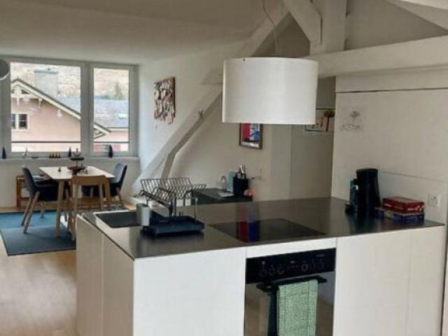 Bel appartement de 6 pièces  100 m²  Chemin de Sous Balme à Veyrier